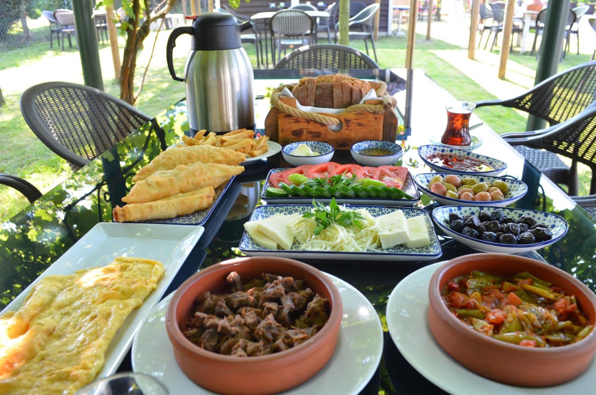 Serbesler Botanik, No 1 Comfortable Villa ซาคาร์ยา ภายนอก รูปภาพ